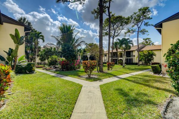 Pine Ridge 4, 5990 Pine Cone Ct #A-1, Greenacres, Florida 33463, image 3