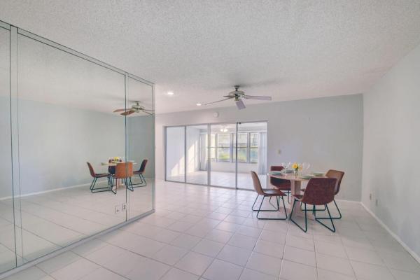 Fernley 4 At Cresthaven Townhomes, 5800 Fernley Dr W #44, West Palm Beach, Florida 33415, image 1
