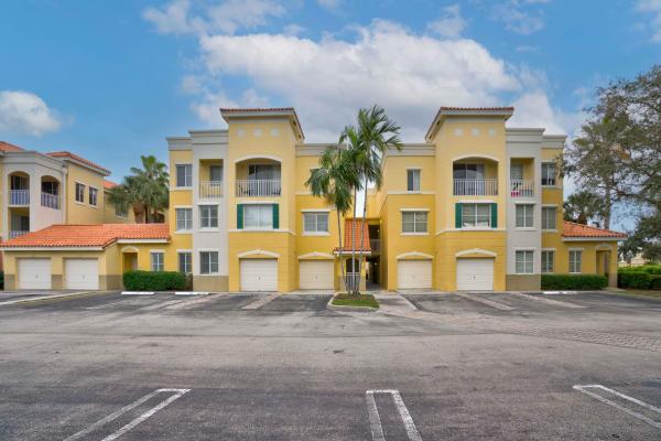 Residences At Legacy Place, 11035 Legacy Blvd #203, Palm Beach Gardens, Florida 33410, image 2