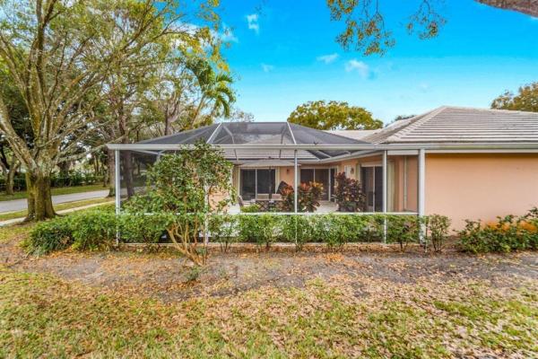 Sun Terrace At Lake Catherine, 1602 Springdale Ct, Palm Beach Gardens, Florida 33403, image 1