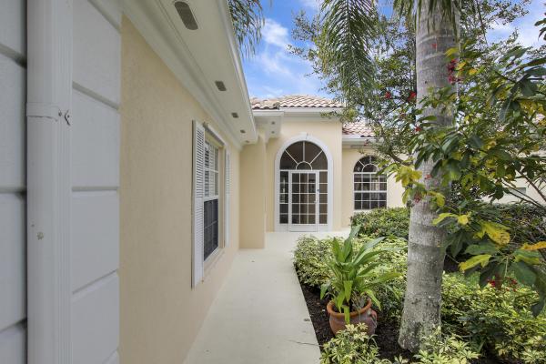 The Isles At Palm Beach Gardens, 158 Euphrates Cir, Palm Beach Gardens, Florida 33410, image 2