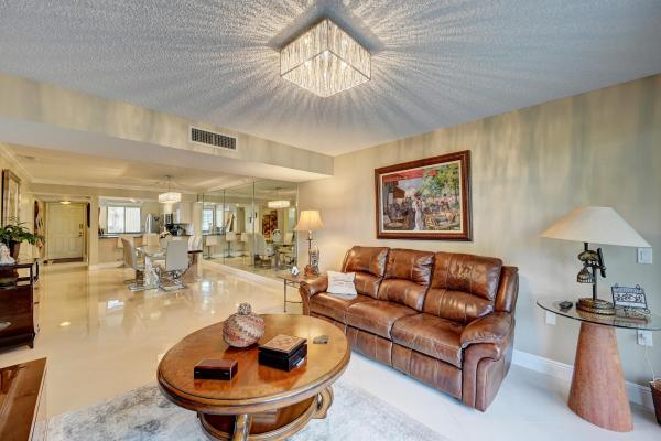 Whitehall At Camino Real, 6133 Balboa Cir #104, Boca Raton, Florida 33433, image 2