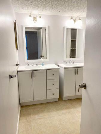 The Pines At Lawnwood, 1440 N Lawnwood Circle Cir #22d, Fort Pierce, Florida 34950, image 3