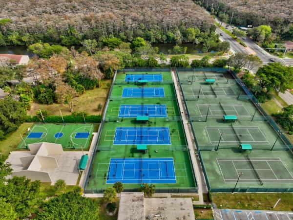 Applewood Village 4, 2962 Carambola Cir S #2037, Coconut Creek, Florida 33066, image 1