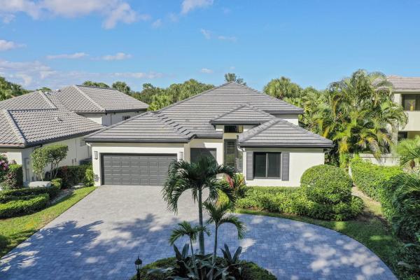 Frenchman's Creek Beach & Country Club, 3811 Toulouse Dr, Palm Beach Gardens, Florida 33410, image 1