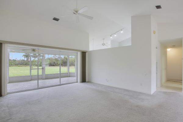 Holiday Pines, 4301 Redwood Dr, Fort Pierce, Florida 34951, image 2