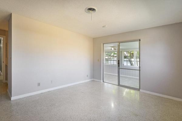 Woodcrest Manor, 231 SW 11th Ave, Boynton Beach, Florida 33435, image 2