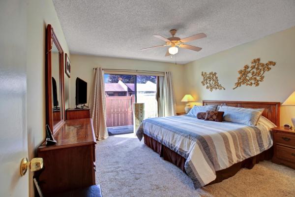Woodlake Isles, 731 Banks Rd #100, Margate, Florida 33063, image 2