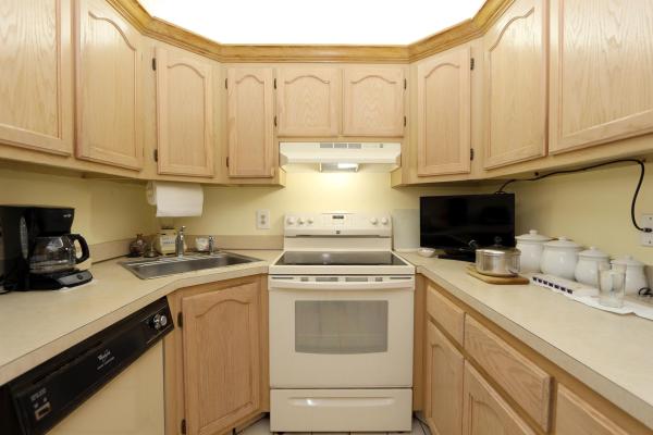 Pine Ridge North 3, 726 Sunny Pine Way #H1, Greenacres, Florida 33415, image 3