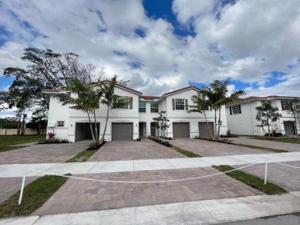 Lakewood Cove, 6855 Broadwater Ln, Lake Worth, Florida 33467, image 1