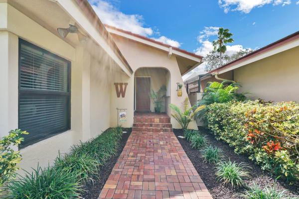 The Hollows Of Deer Creek, 650 Deer Creek Hollows Cir, Deerfield Beach, Florida 33442, image 3