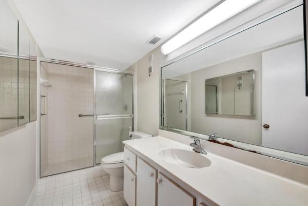 Huntington Lakes 5, 7351 Kinghurst Dr #304, Delray Beach, Florida 33446, image 2