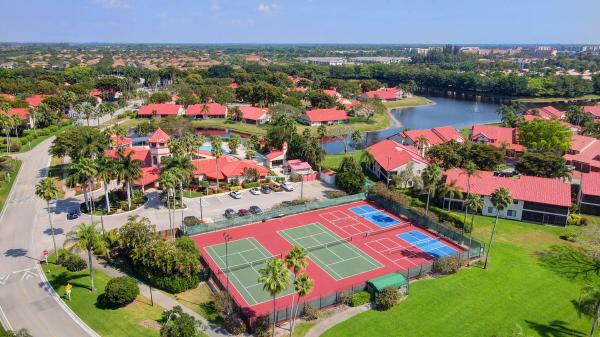 The Lexington Club, 7621 Lexington Club Blvd #A, Delray Beach, Florida 33446, image 2