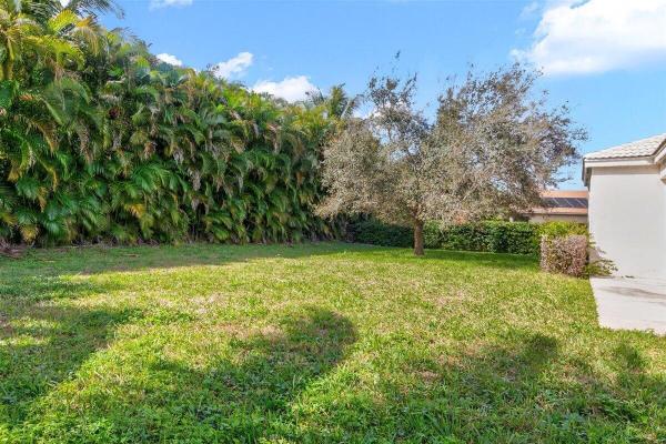 Saratoga, 191 Gulfstream Cir, Royal Palm Beach, Florida 33411, image 2