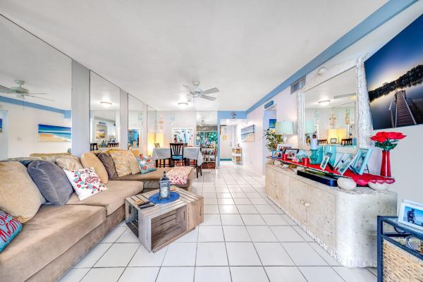 Regis House, 899 SE 2nd Ave #108, Deerfield Beach, Florida 33441, image 2