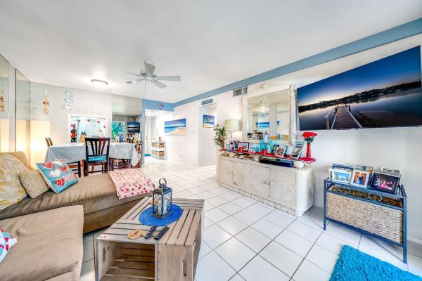 Regis House, 899 SE 2nd Ave #108, Deerfield Beach, Florida 33441, image 3