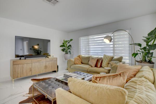 Royal Palm Isles, 3908 NW 17th Ter, Oakland Park, Florida 33309, image 1