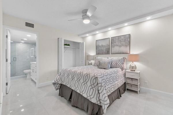 Huntington Lakes 4, 7320 Amberly Ln #208, Delray Beach, Florida 33446, image 2