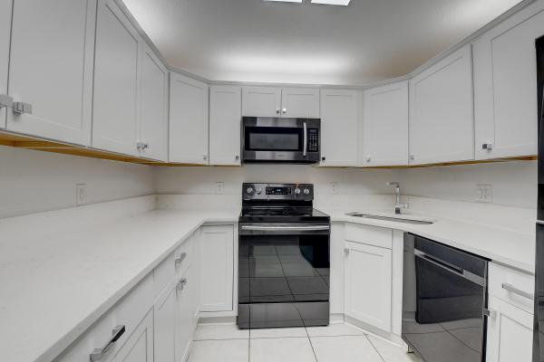 Pine Ridge At Delray Beach, 13850 Oneida Dr #D1, Delray Beach, Florida 33446, image 2