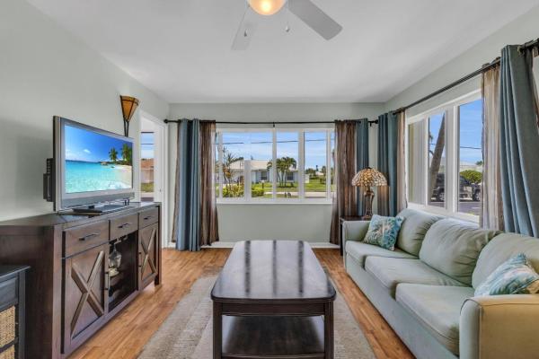 The Colonnades, 1309 Bayshore Dr #103, Fort Pierce, Florida 34949, image 3