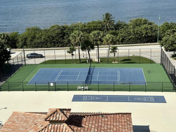 The Seagrape, 5460 N Ocean Dr #7D, Riviera Beach, Florida 33404, image 2