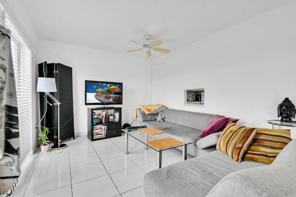 The Alton, 1200 14th St #7a, Miami Beach, Florida 33139, image 2