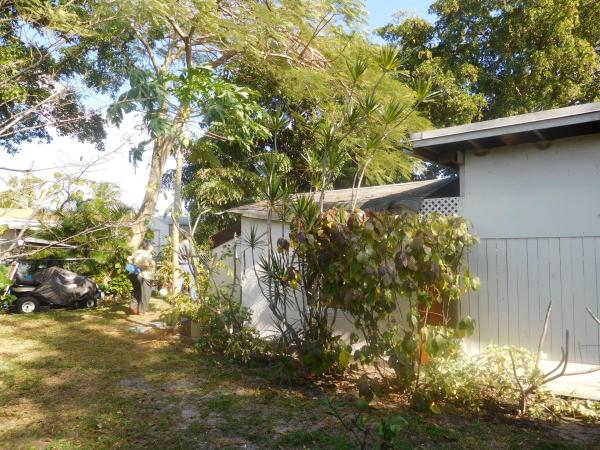Englewood Manor, 3232 Vassallo Ave, Lake Worth, Florida 33461, image 2