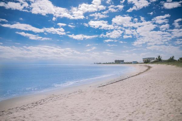 Harbour Isle West, 13 Harbour Isle Dr #305, Fort Pierce, Florida 34949, image 2