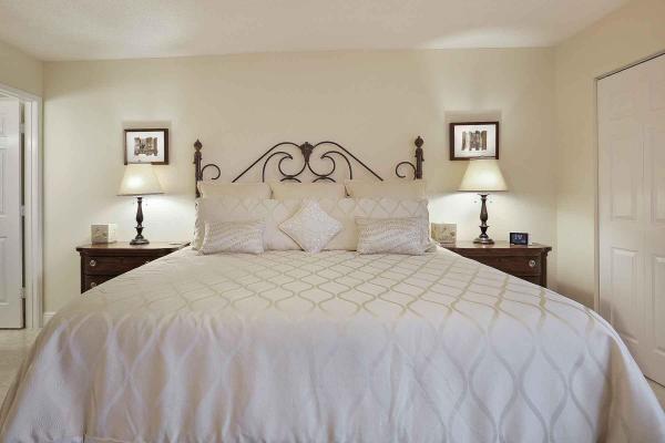 Huntington Lakes 5, 7310 Ashford Pl #707, Delray Beach, Florida 33446, image 2