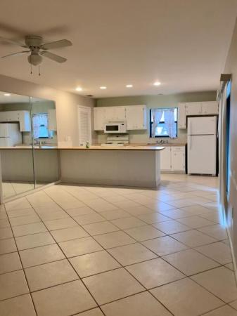 2050 Oleander Blvd #10-201, Fort Pierce, Florida 34950, image 1