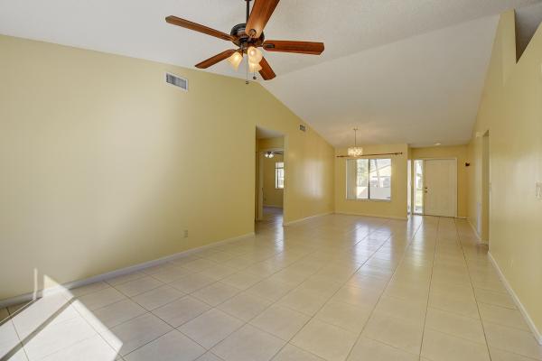 Lake Boynton Estates, 742 W Ocean Dr, Boynton Beach, Florida 33426, image 2