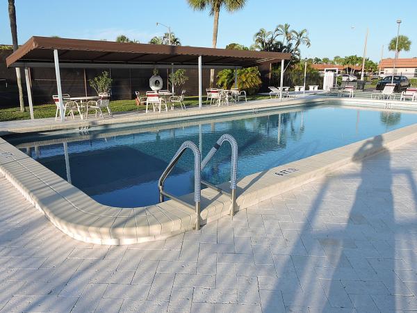 Fernley 2 At Cresthaven Townhomes, 5725 Fernley Dr E #36, West Palm Beach, Florida 33415, image 1