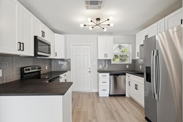 Belvedere South, 1001 Almeria Rd, West Palm Beach, Florida 33405, image 2