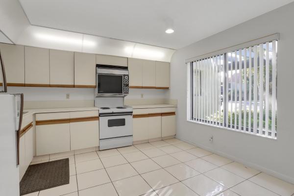 Fairway Park At Indian Spring, 5750 Fairway Park Ct #103, Boynton Beach, Florida 33437, image 3