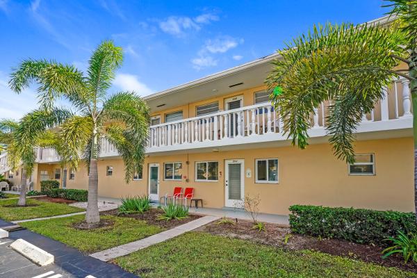 Village Royale, 2152 NE 1st Way #104, Boynton Beach, Florida 33435, image 2