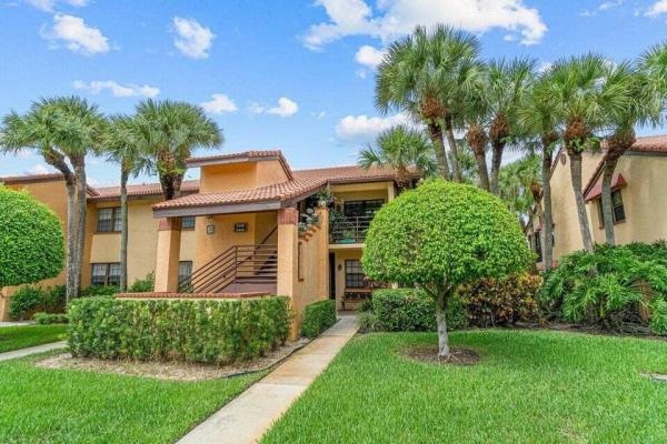 Aspen Glen At Indian Spring, 6446 Aspen Glen Cir, Boynton Beach, Florida 33437, image 1