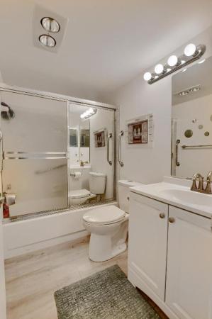 Harwood, 4004 Harwood C, Deerfield Beach, Florida 33442, image 2