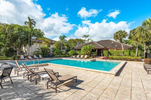 Boca Ridge Garden Villas, 9346 Sabal Ridge Cir #B, Boca Raton, Florida 33428, image 3