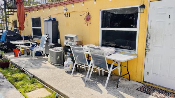 Lake Worth Town, 721 N Dixie Hwy, Lake Worth Beach, Florida 33460, image 1