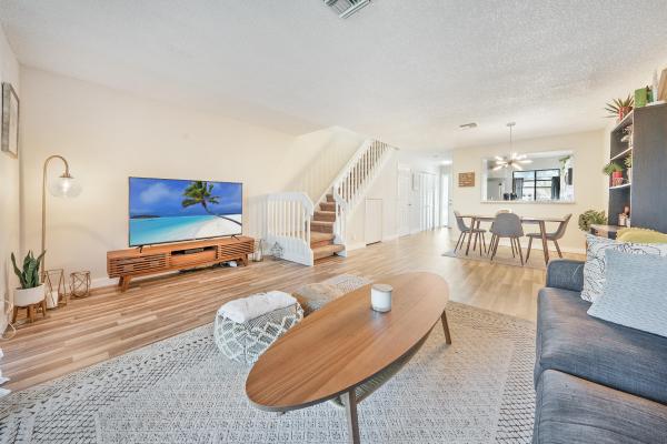 Karanda Village 3, 3967-D Cocoplum Cir #36104, Coconut Creek, Florida 33063, image 1