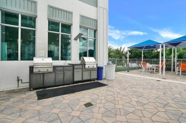 The Edge, 300 S Australian Ave #102, West Palm Beach, Florida 33401, image 1