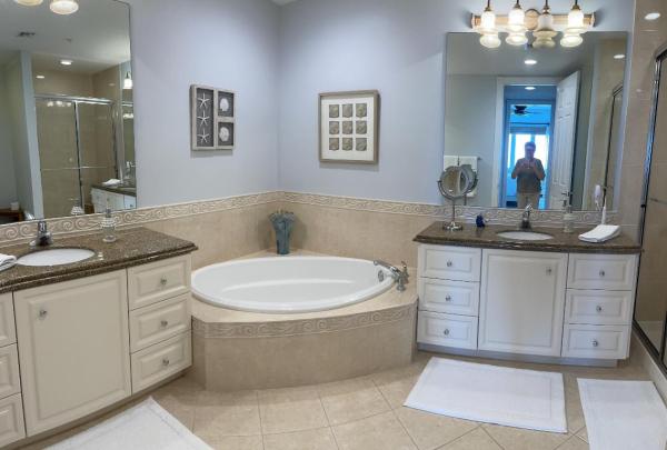 Harbour Isle East, 4 Harbour Isle East Dr #202, Fort Pierce, Florida 34949, image 1