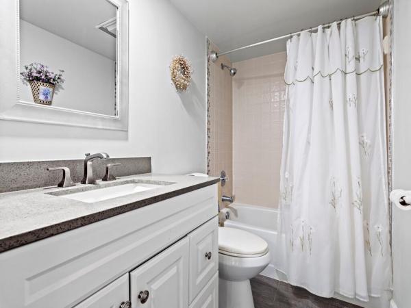 Lakeshore Village Of Meadowood, 3351 Twin Lakes Ter #105, Fort Pierce, Florida 34951, image 1