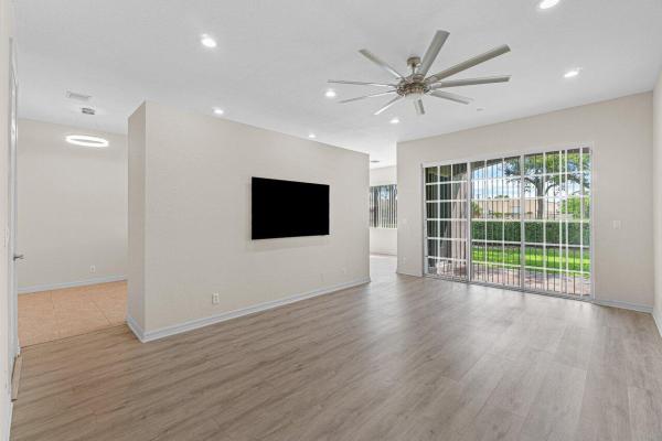 Carriage Pointe Townhomes, 57 Lancaster Rd, Boynton Beach, Florida 33426, image 1