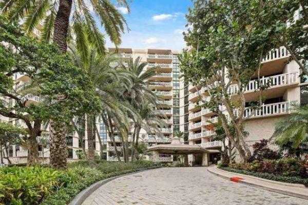 Towers Of Key Biscayne, 1111 Crandon Blvd #C402, Key Biscayne, Florida 33149, image 1