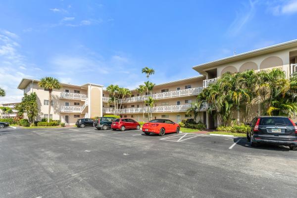 Lake Clarke Gardens, 2724 S Garden Dr S #102, Lake Worth, Florida 33461, image 1
