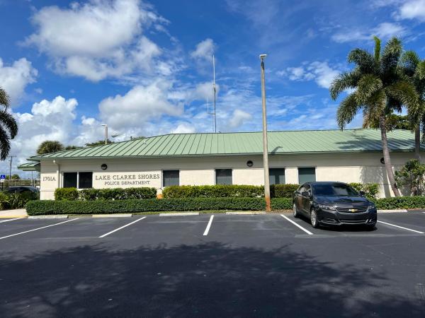 Lake Clarke Shores No HOA, 1812 Barbados Rd, Lake Clarke Shores, Florida 33406, image 2