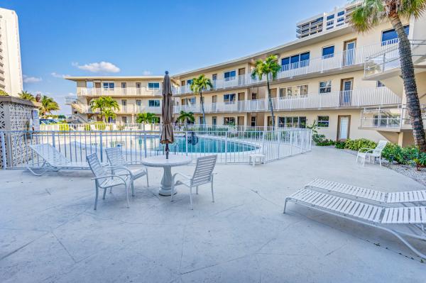 Villas On The Ocean, 3600 N Ocean Dr #208, Riviera Beach, Florida 33404, image 2
