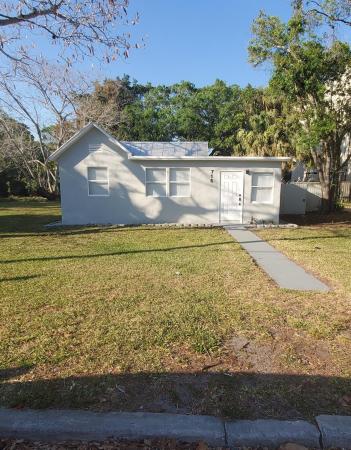 Parkway Place, 716 Citrus Ave, Fort Pierce, Florida 34950, image 1