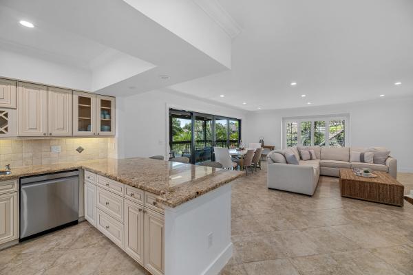 Cowdray Park, 13260 Polo Club Rd #A203, Wellington, Florida 33414, image 2